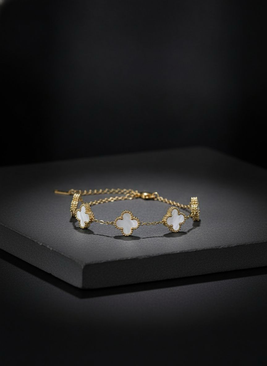 ✨️Pulsera Trébol Blanco Real